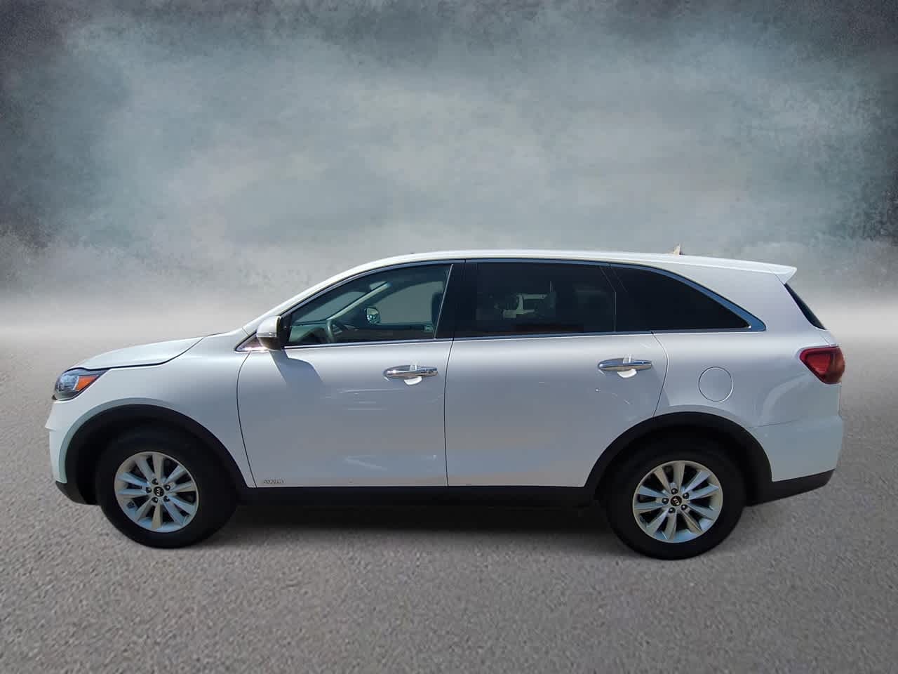 Thumbnail: 2019 Kia Sorento - 5