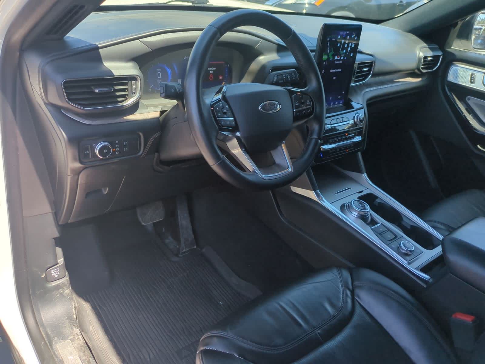 Thumbnail: 2021 Ford Explorer - 10