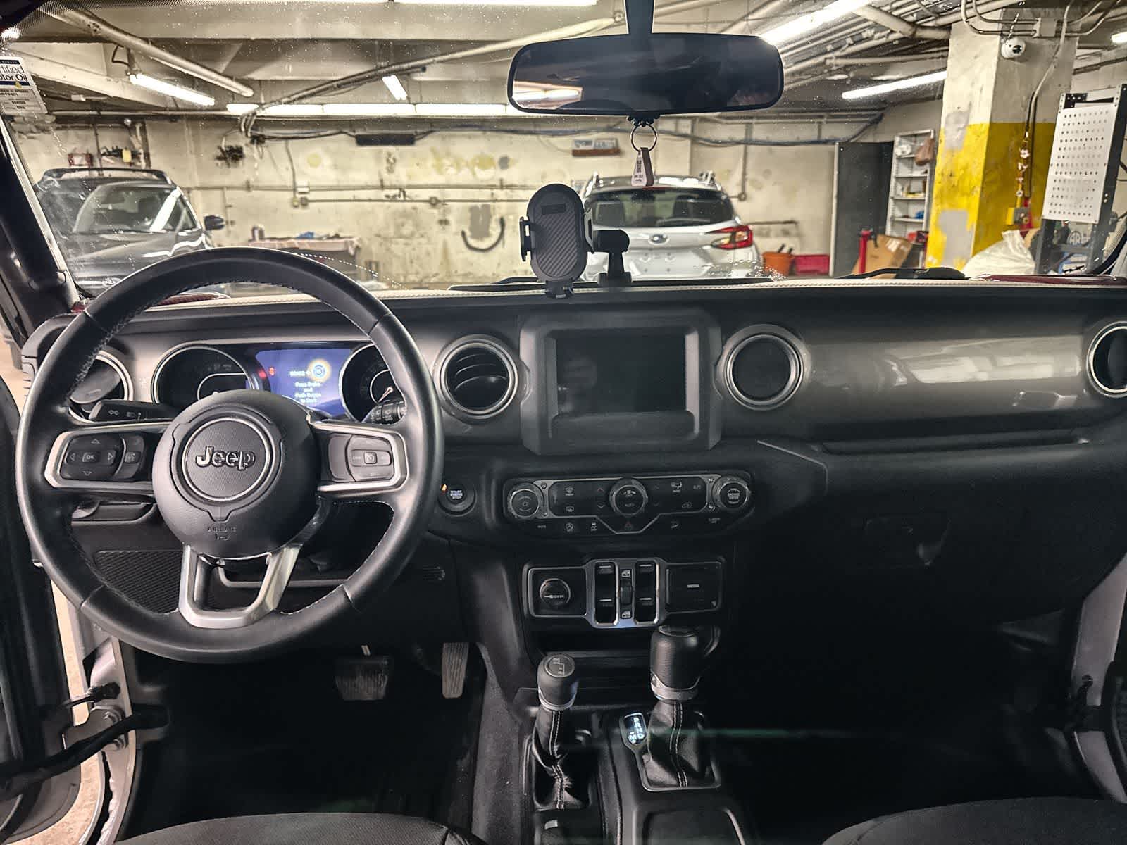 Thumbnail: 2018 Jeep Wrangler - 15