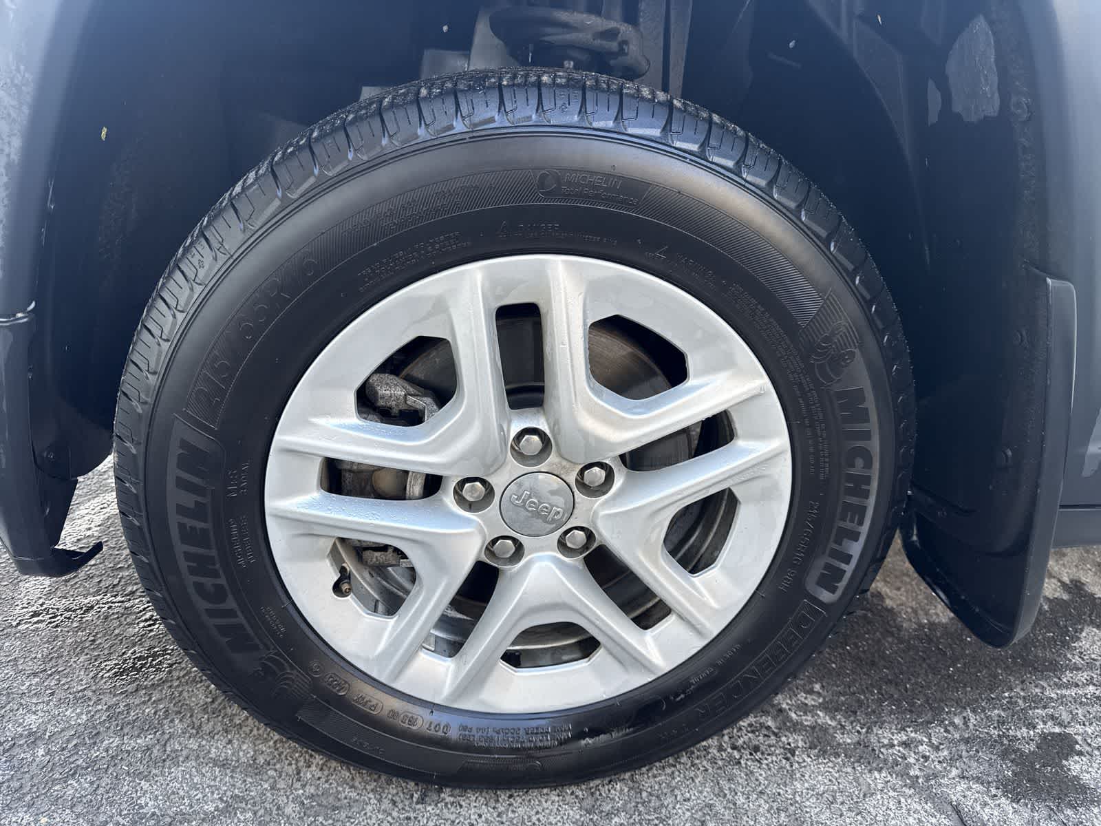 Thumbnail: 2018 Jeep Compass - 15