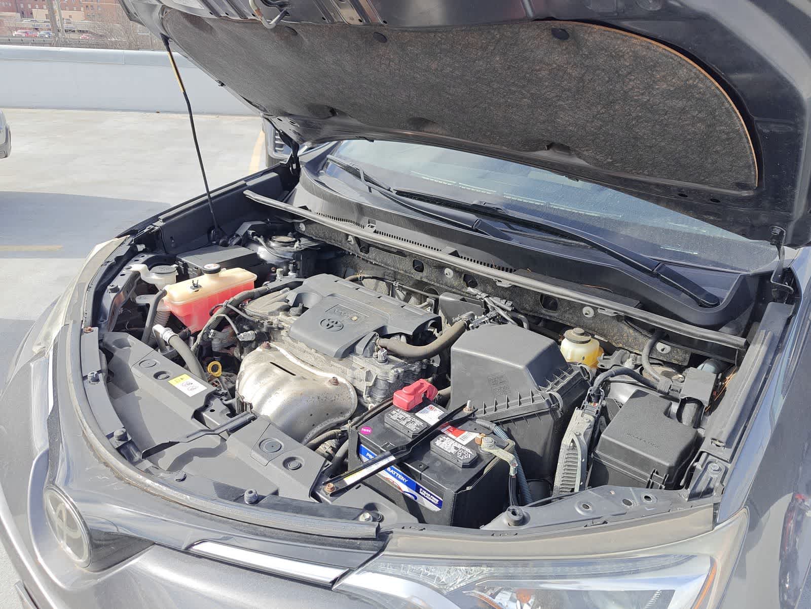 Thumbnail: 2017 Toyota RAV4 - 14