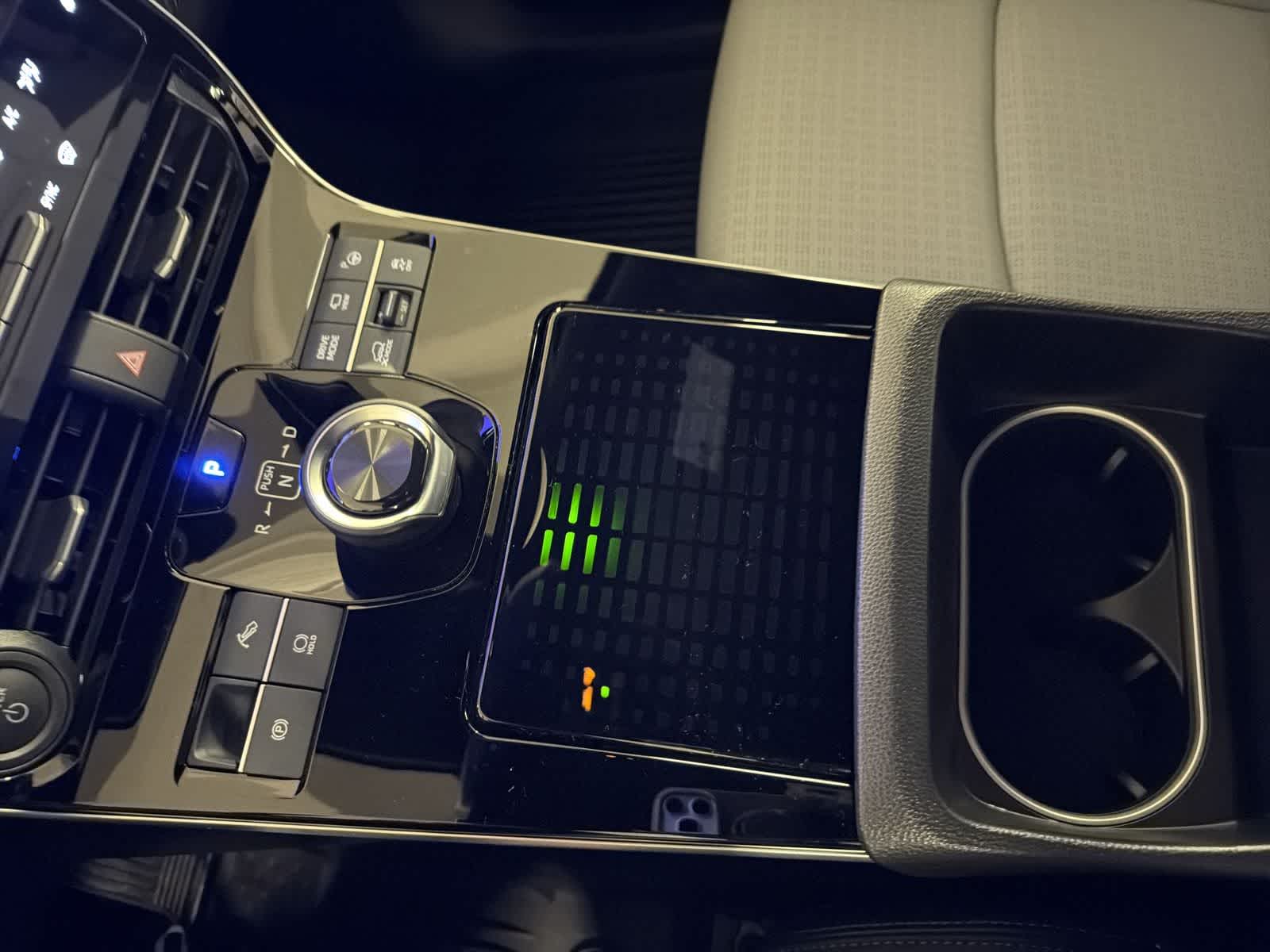 Thumbnail: 2024 Subaru Solterra - 28