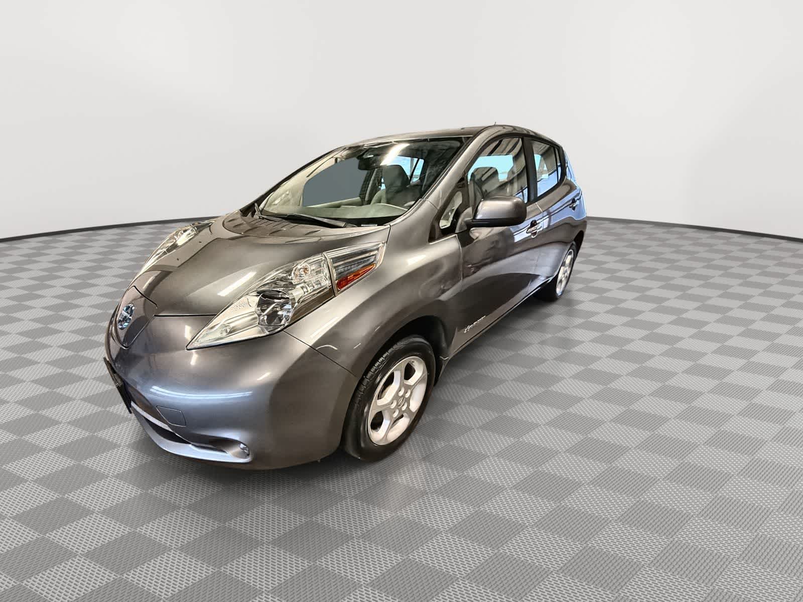 Thumbnail: 2015 Nissan Leaf - 4