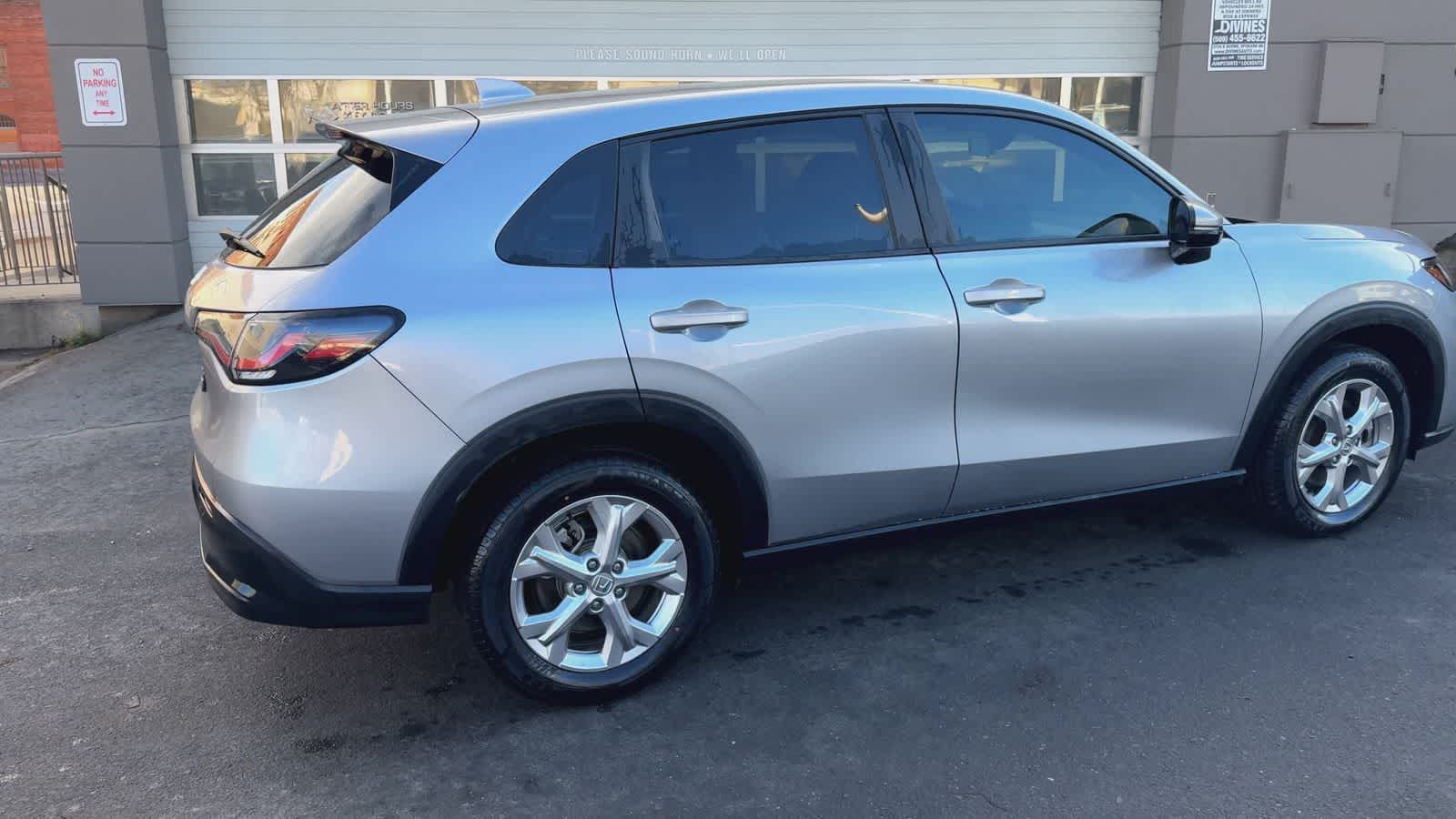 Thumbnail: 2023 Honda HR-V - 8