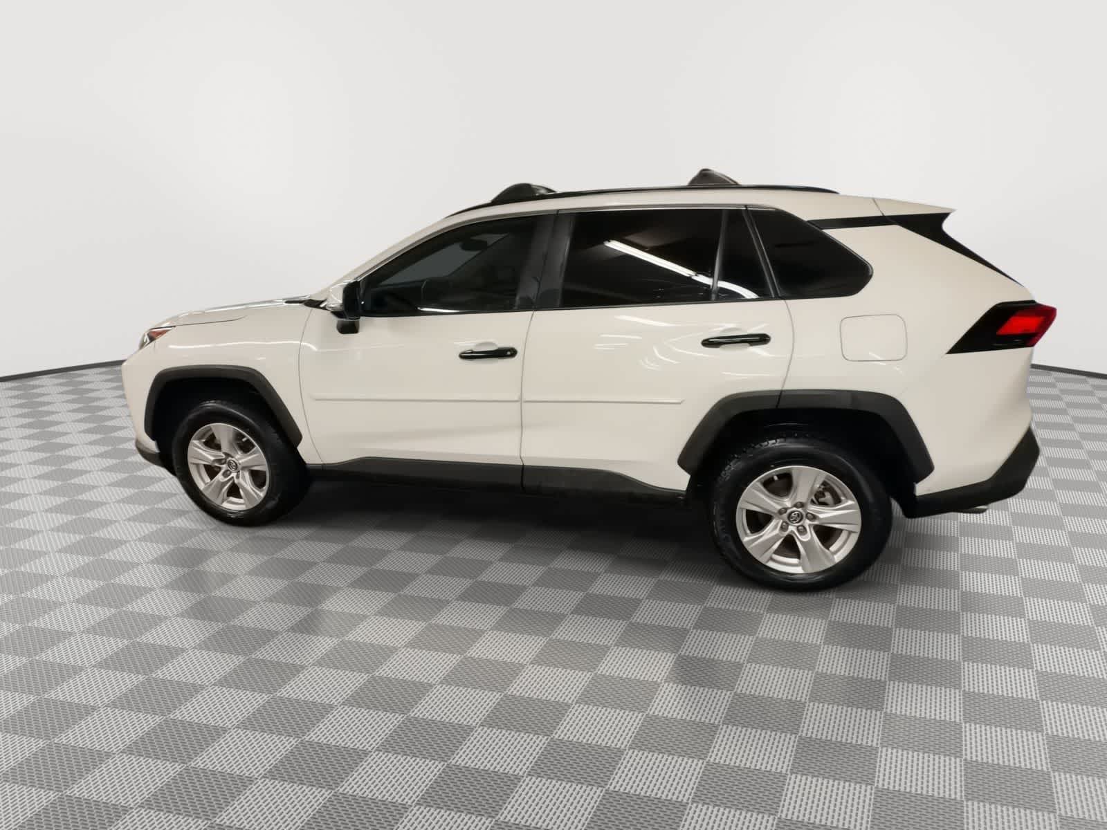 Thumbnail: 2019 Toyota RAV4 - 5