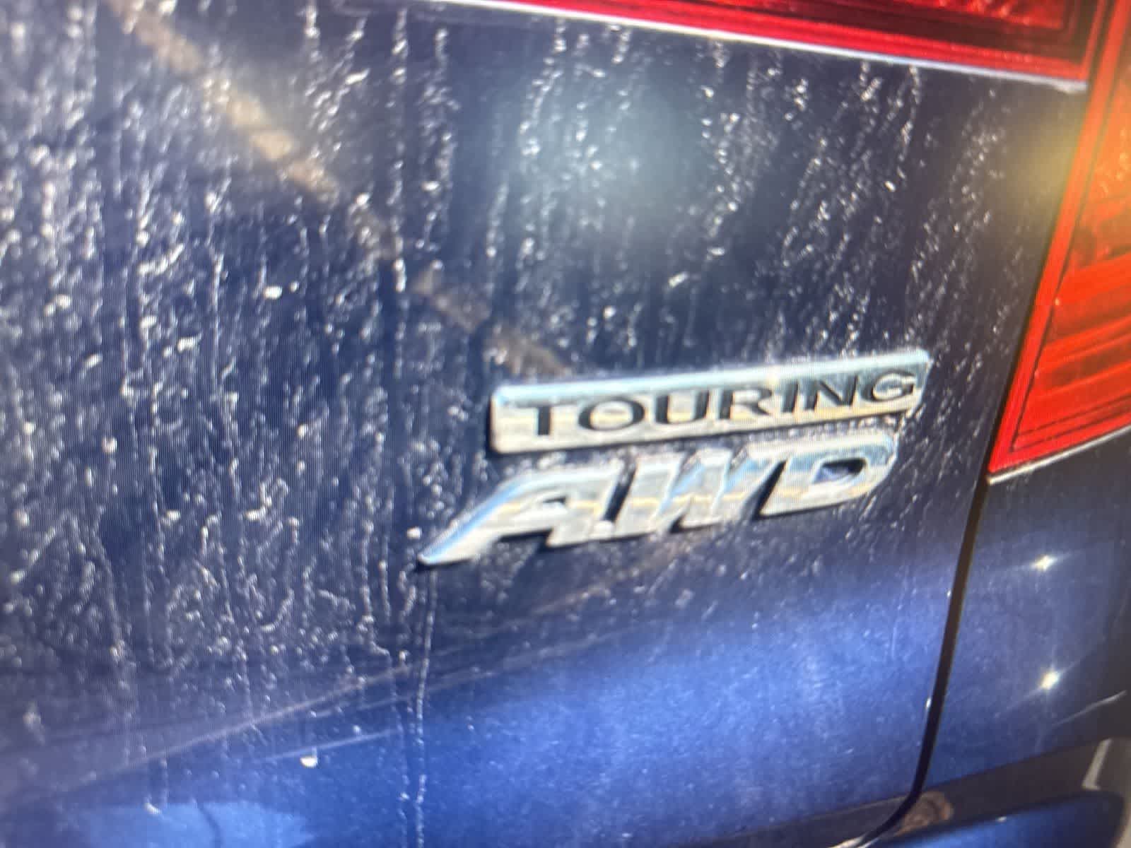 Thumbnail: 2017 Honda Pilot - 9