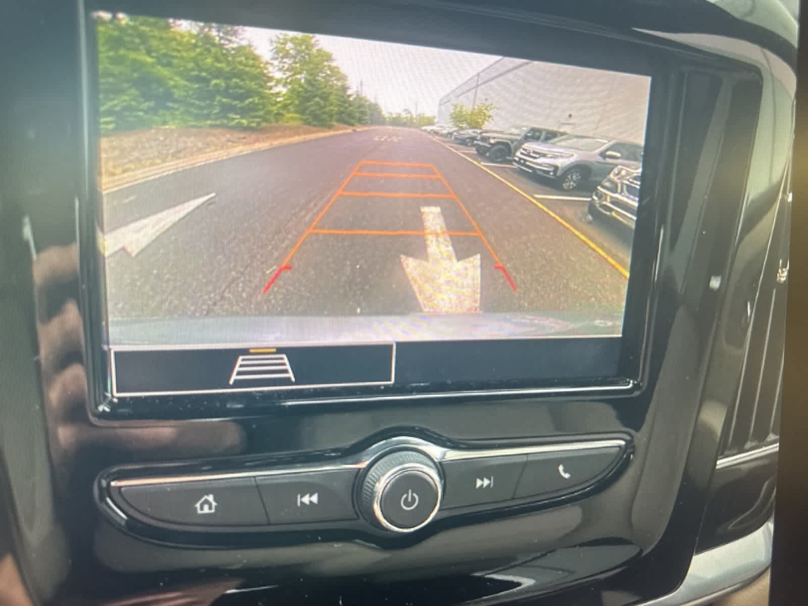 2023 Chevrolet Traverse LS 18
