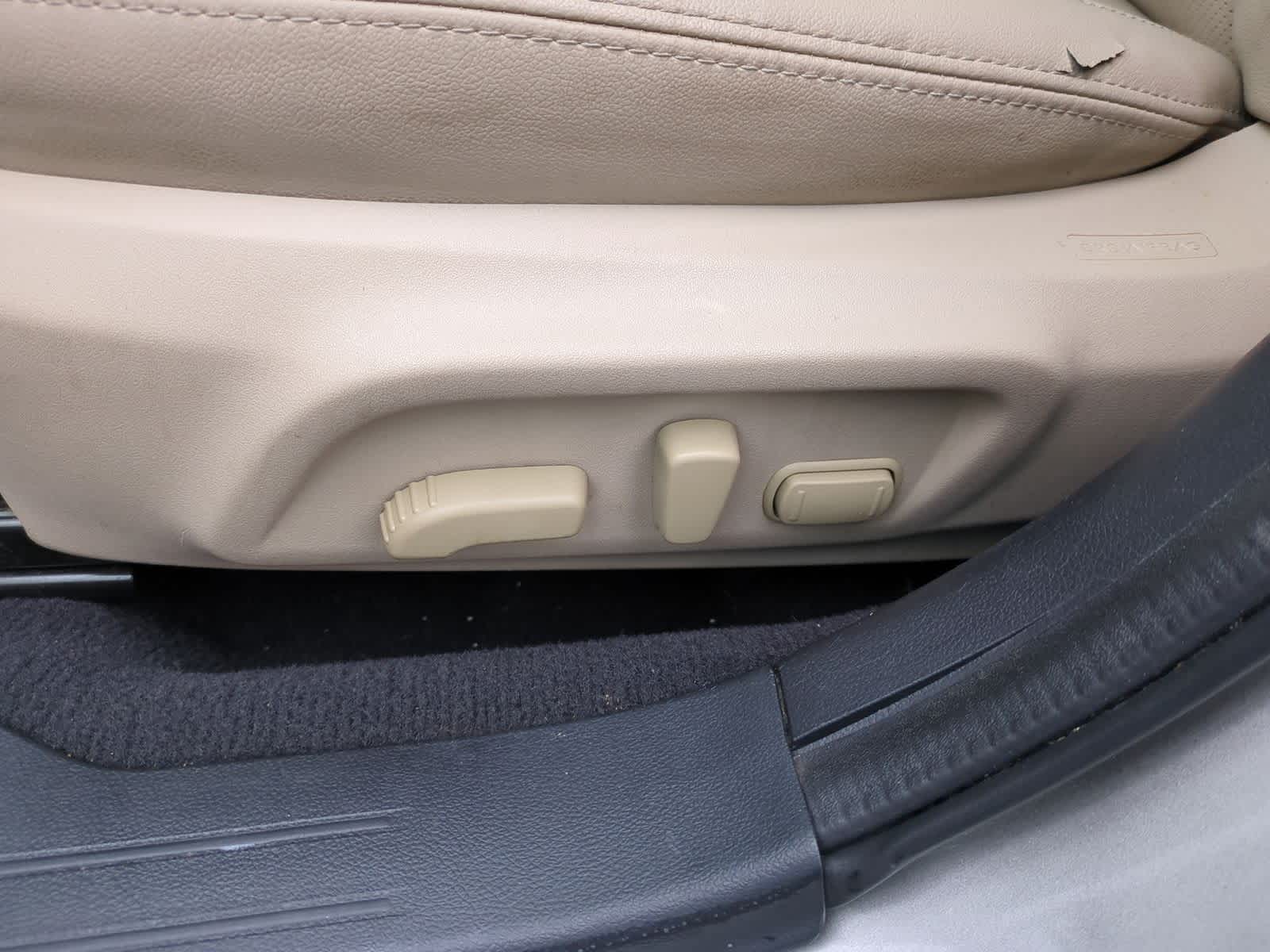 Thumbnail: 2016 Subaru Outback - 18