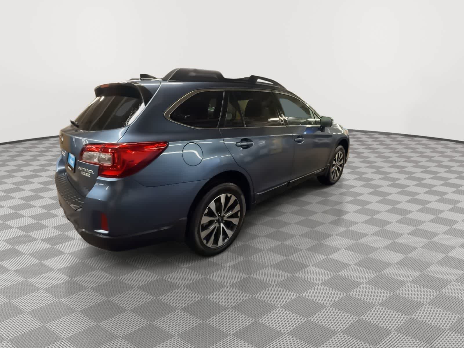 Thumbnail: 2016 Subaru Outback - 8