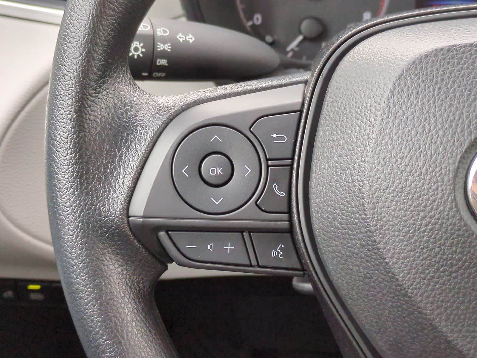 Thumbnail: 2023 Toyota Corolla Cross - 24