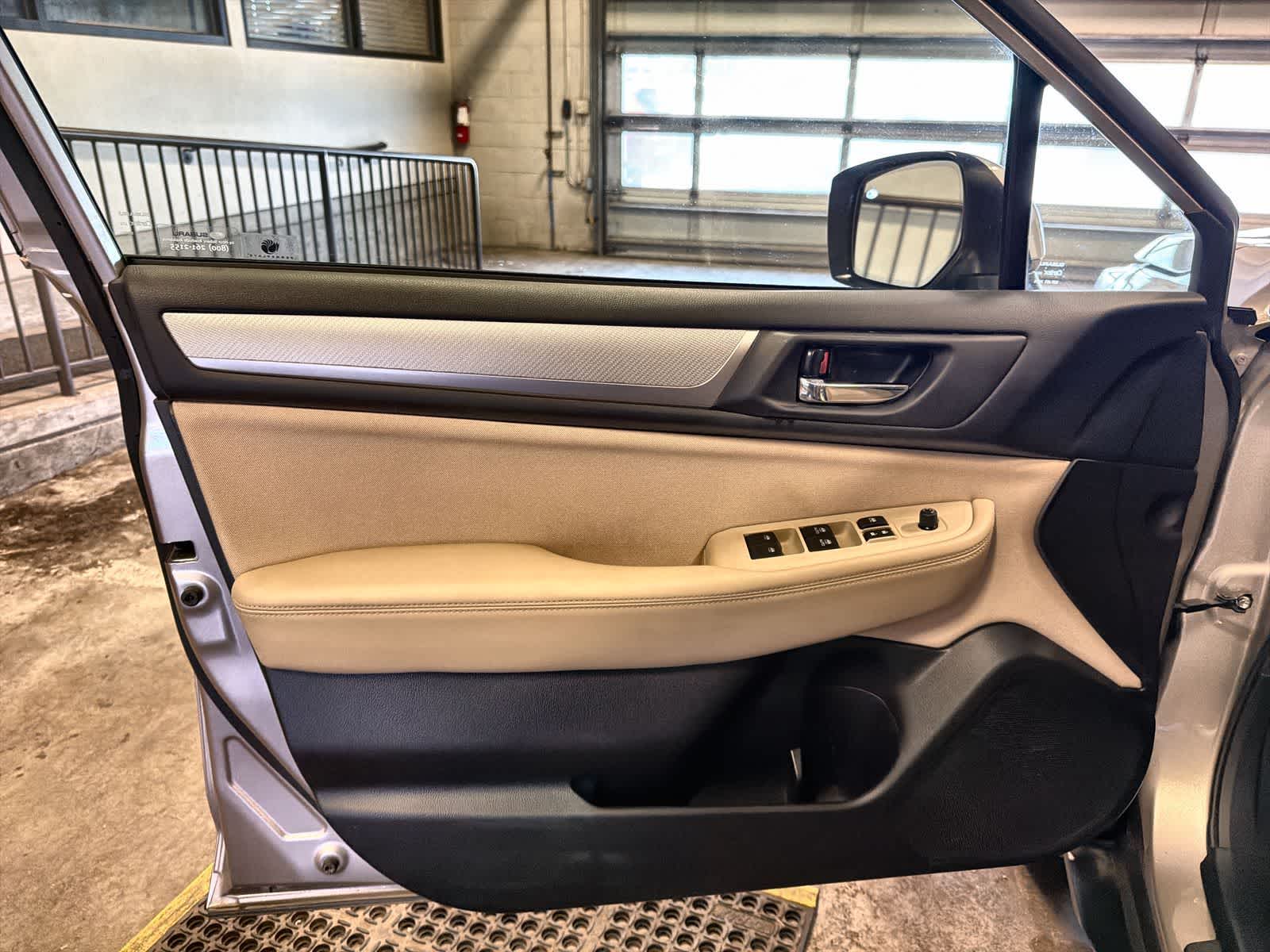 Thumbnail: 2016 Subaru Outback - 10