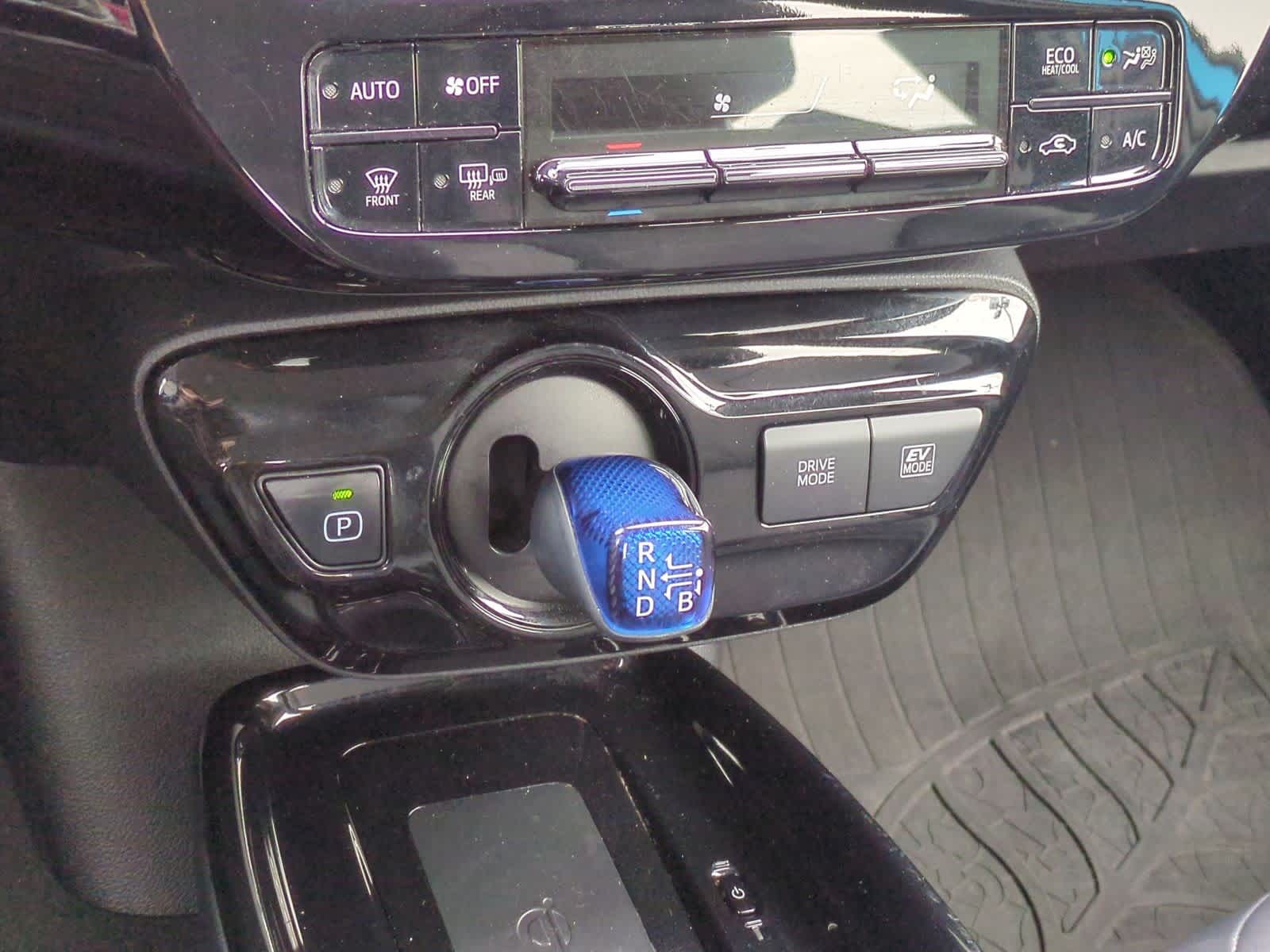 Thumbnail: 2019 Toyota Prius - 31