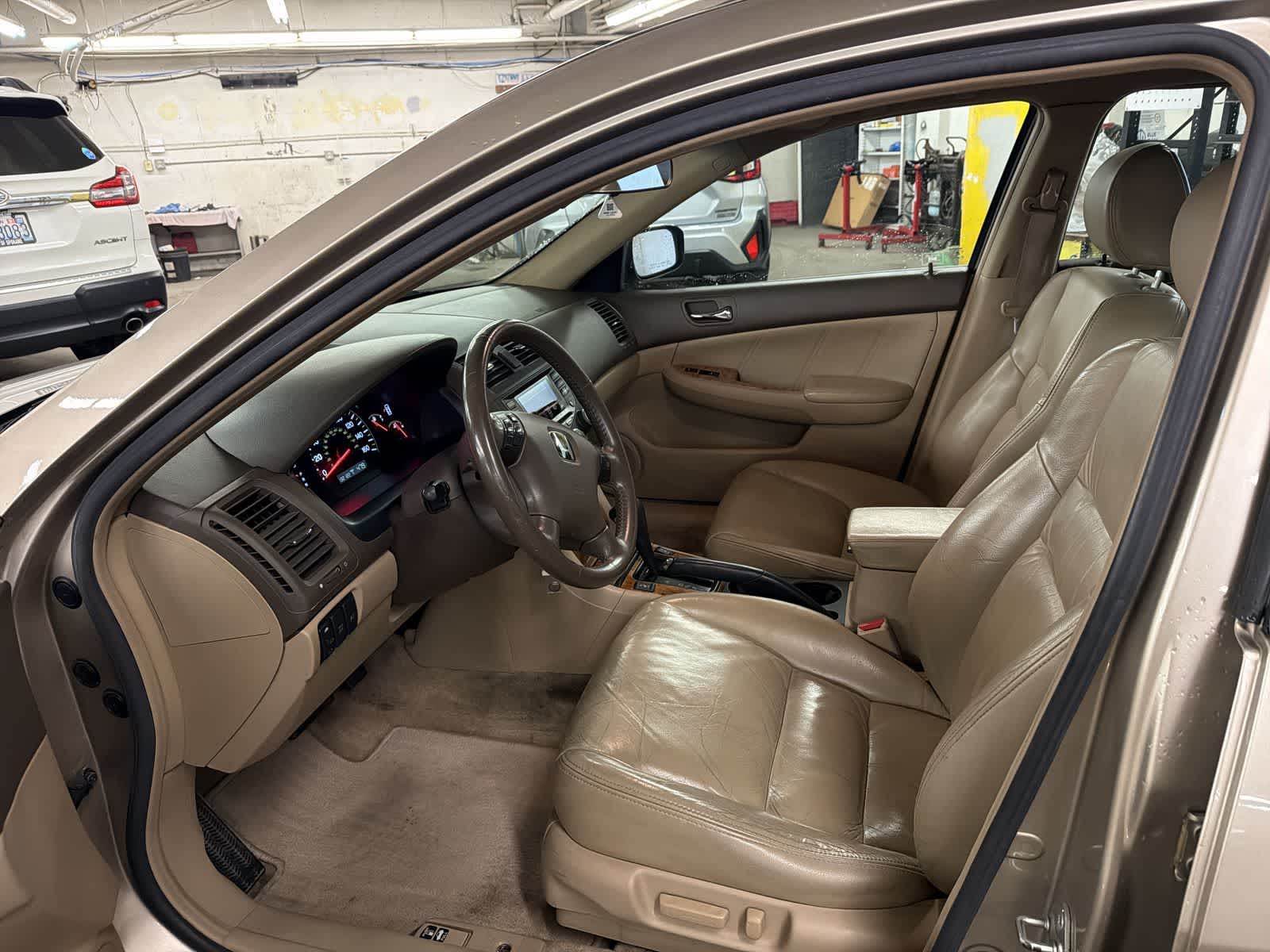 Thumbnail: 2003 Honda Accord - 10