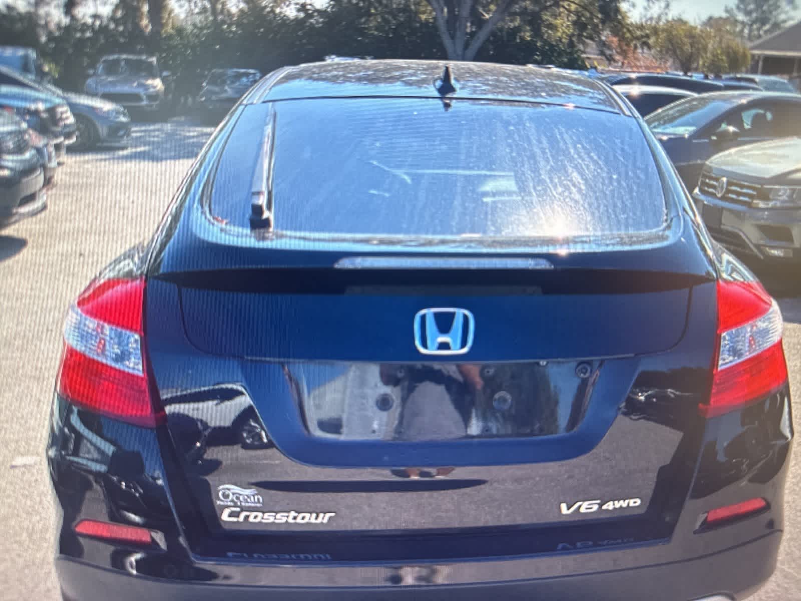 Thumbnail: 2014 Honda Crosstour - 3