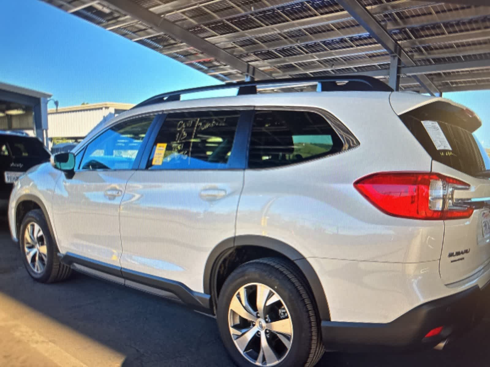 2024 Subaru Ascent Premium photo 2