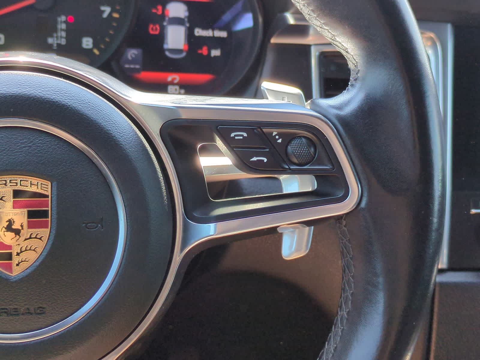 Thumbnail: 2017 Porsche Macan - 26