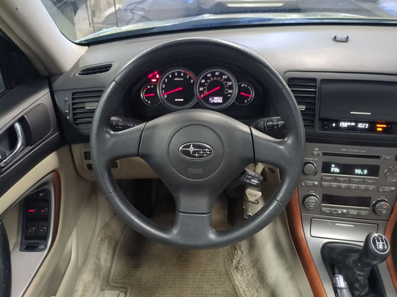 Thumbnail: 2005 Subaru Legacy - 24