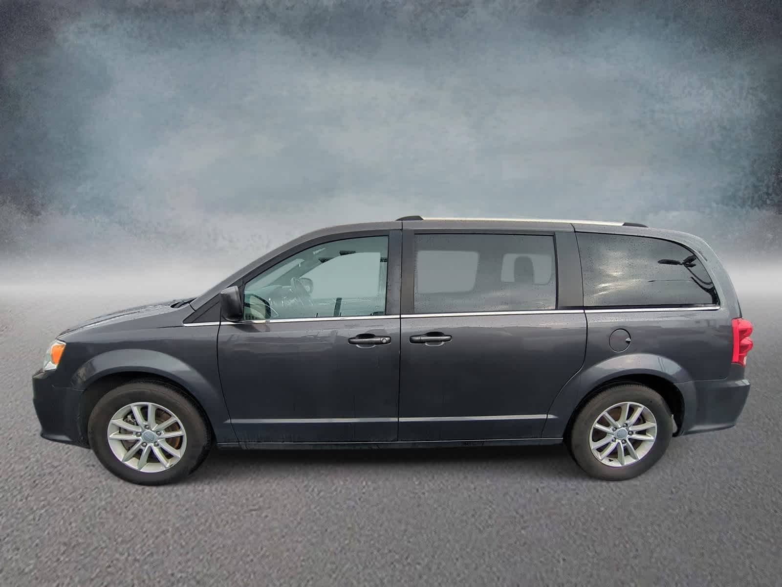 Thumbnail: 2020 Dodge Grand Caravan - 5