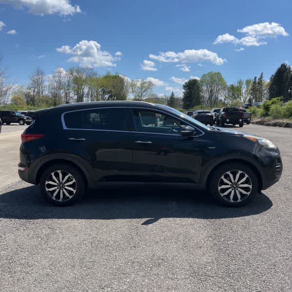 Thumbnail: 2017 Kia Sportage - 10