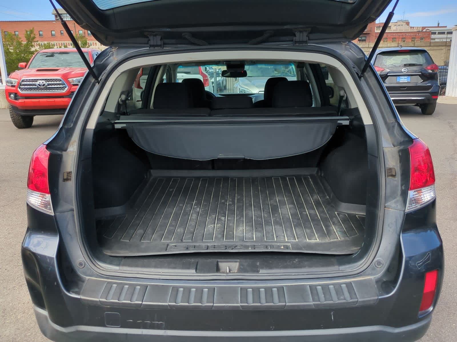 Thumbnail: 2013 Subaru Outback - 32