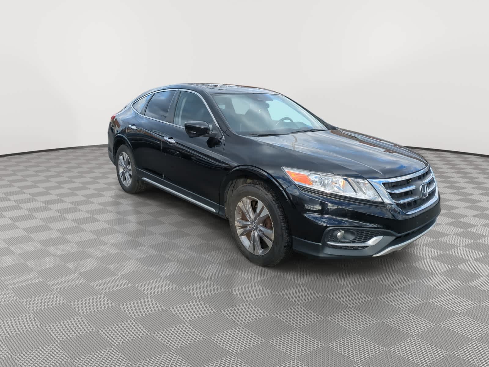 Thumbnail: 2014 Honda Crosstour - 2