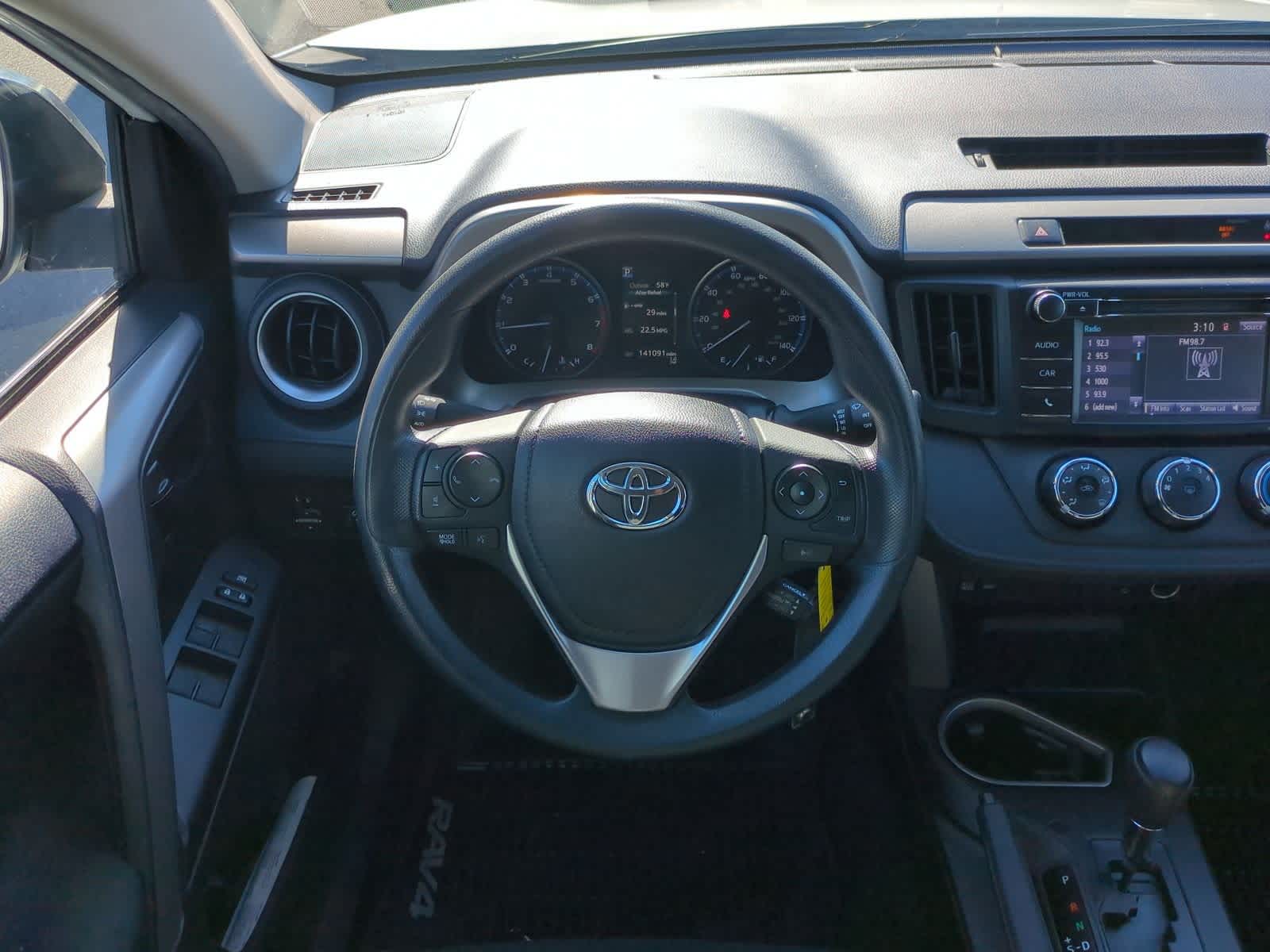 Thumbnail: 2018 Toyota RAV4 - 23