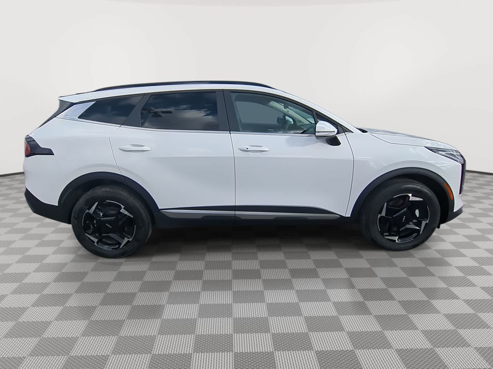 Thumbnail: 2026 Kia Sportage - 9