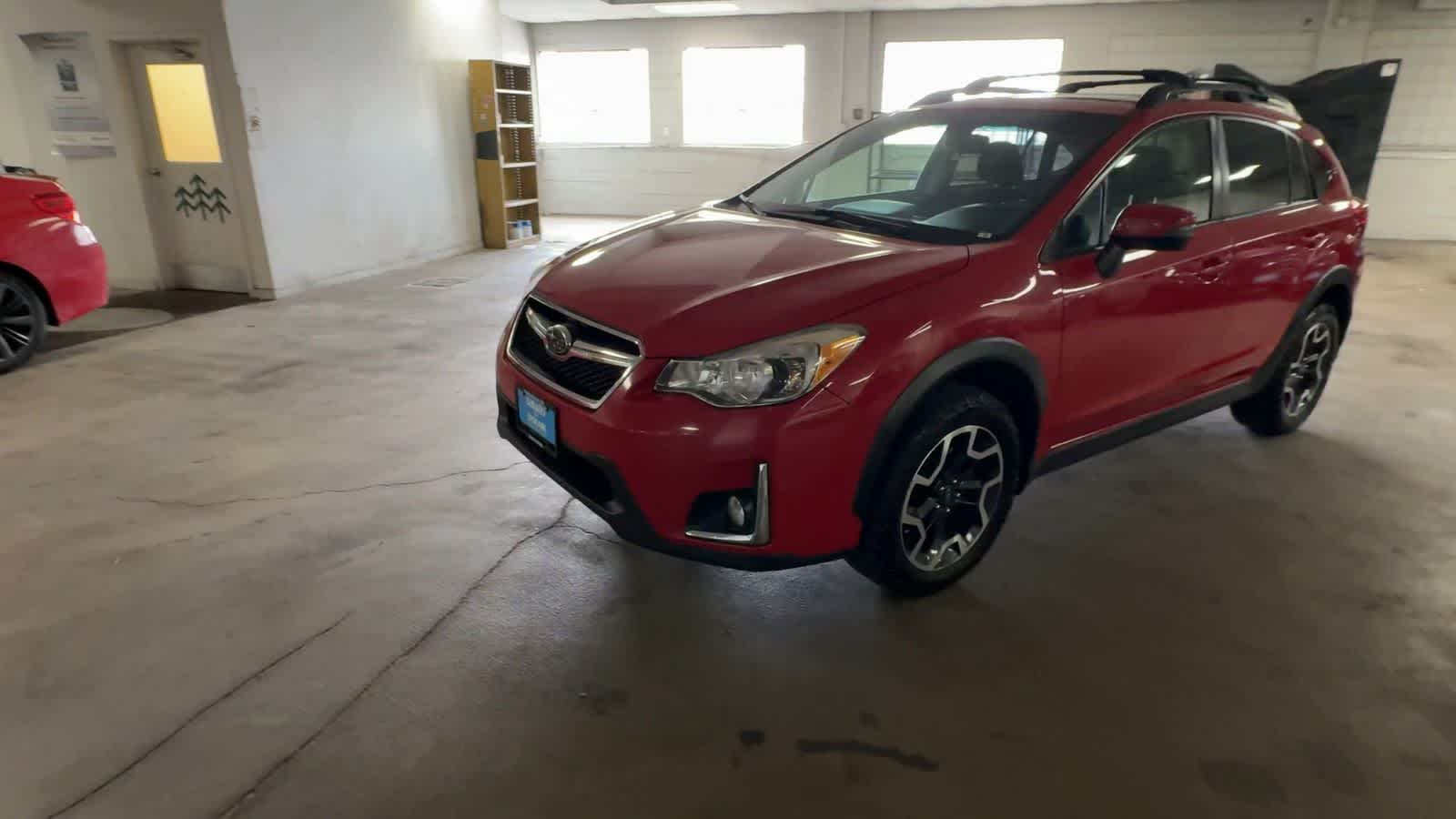 Thumbnail: 2016 Subaru Crosstrek - 4