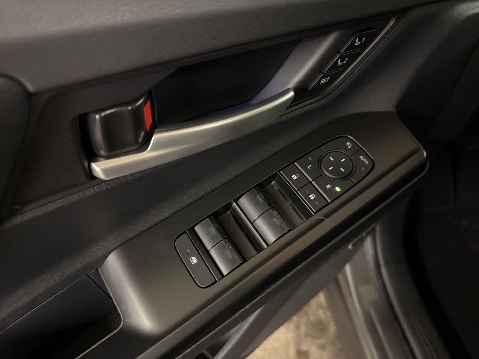 Thumbnail: 2026 Subaru Solterra - 17