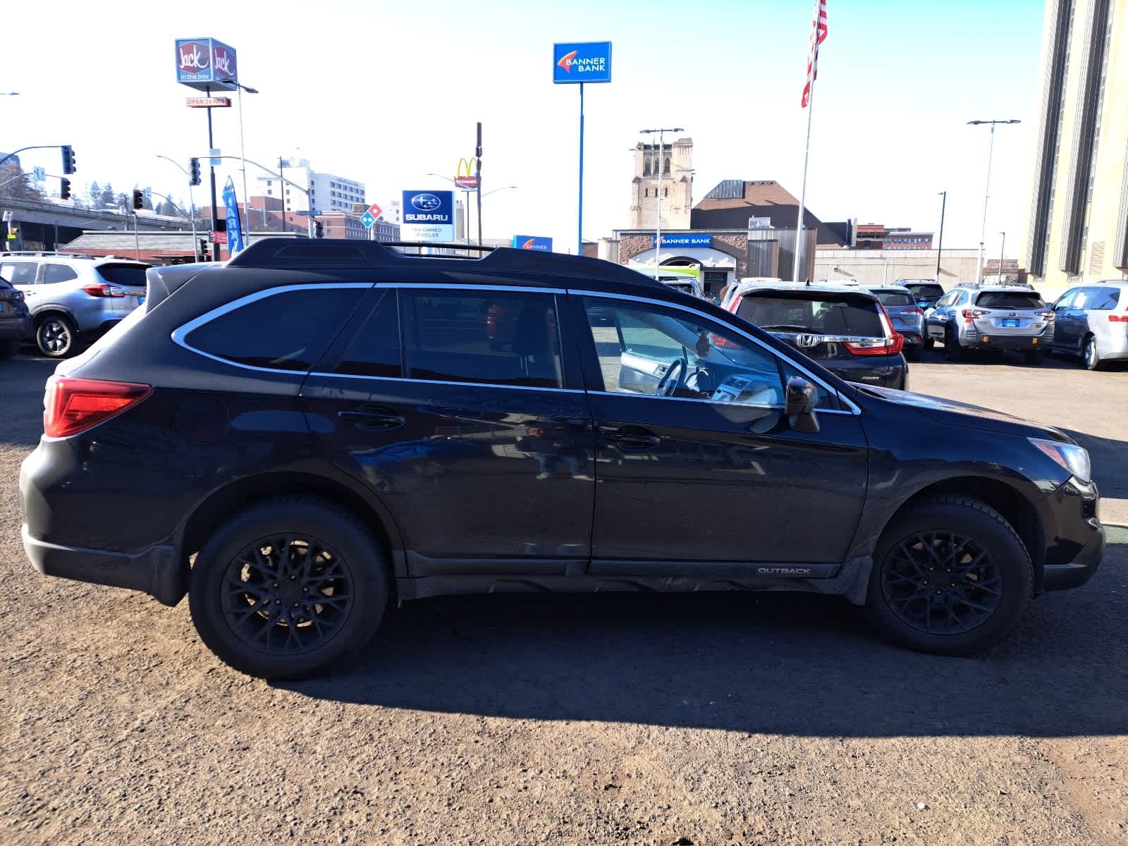 Thumbnail: 2016 Subaru Outback - 3