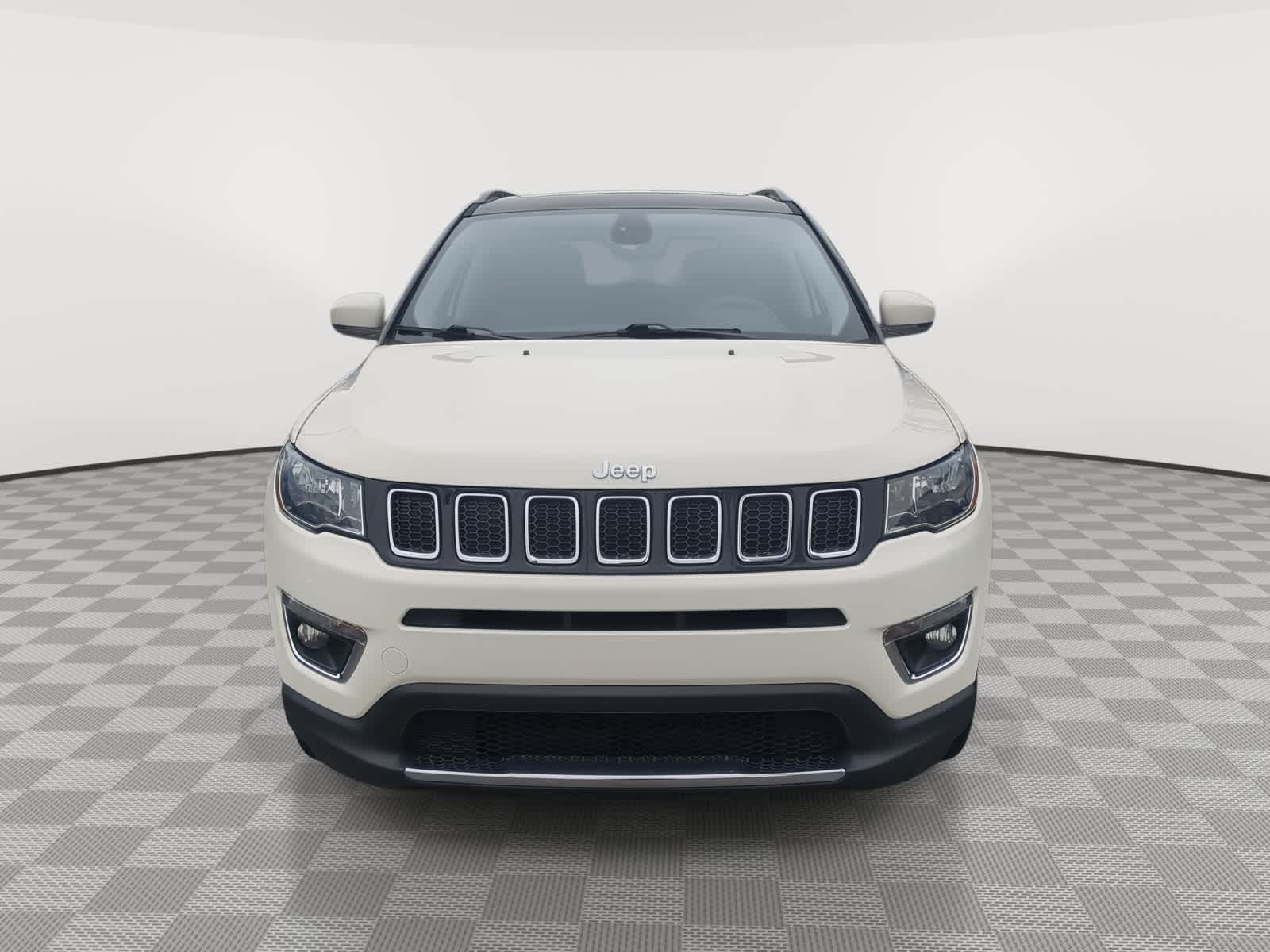 Thumbnail: 2018 Jeep Compass - 3