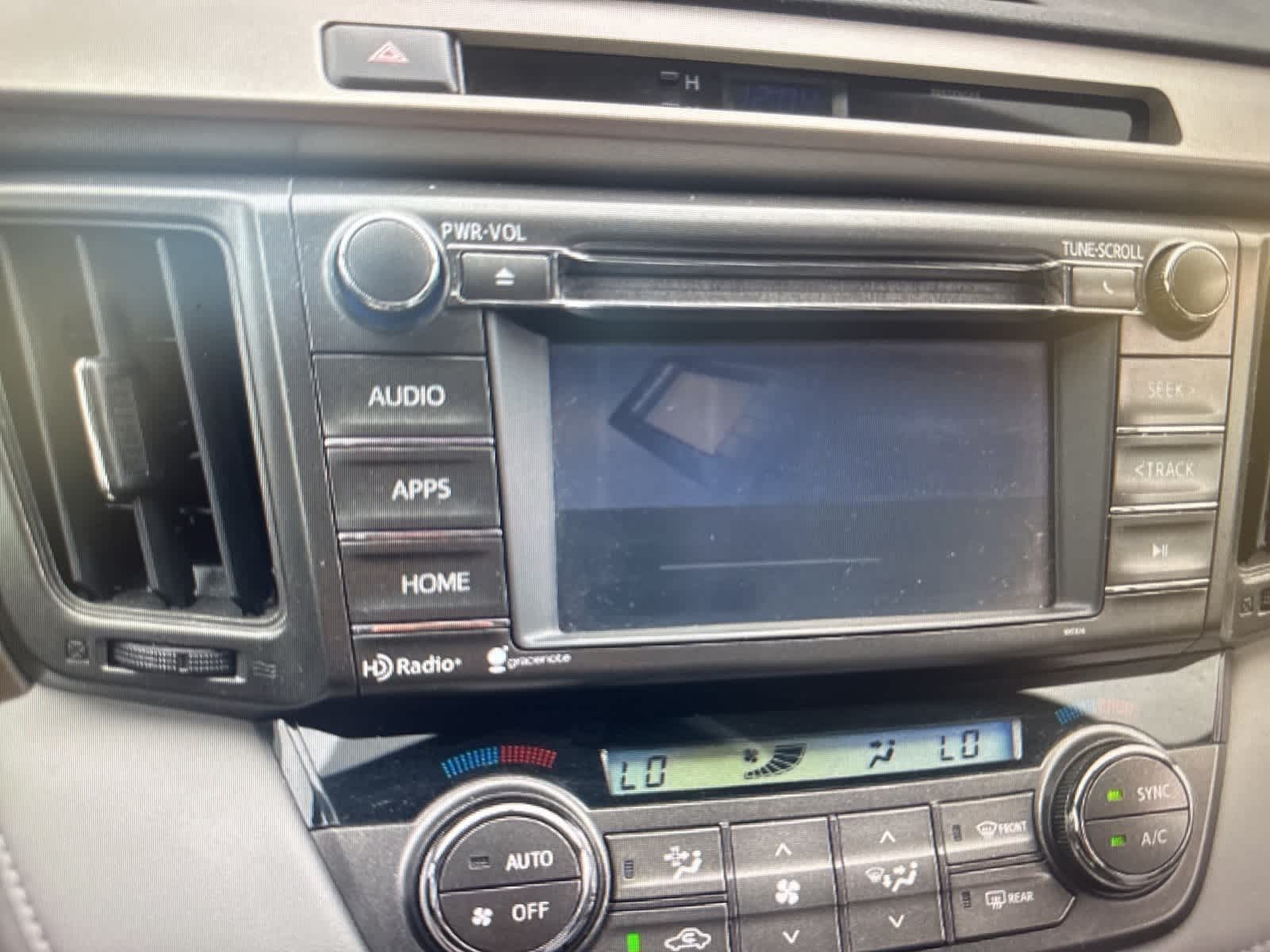 2014 Toyota RAV4 XLE 17