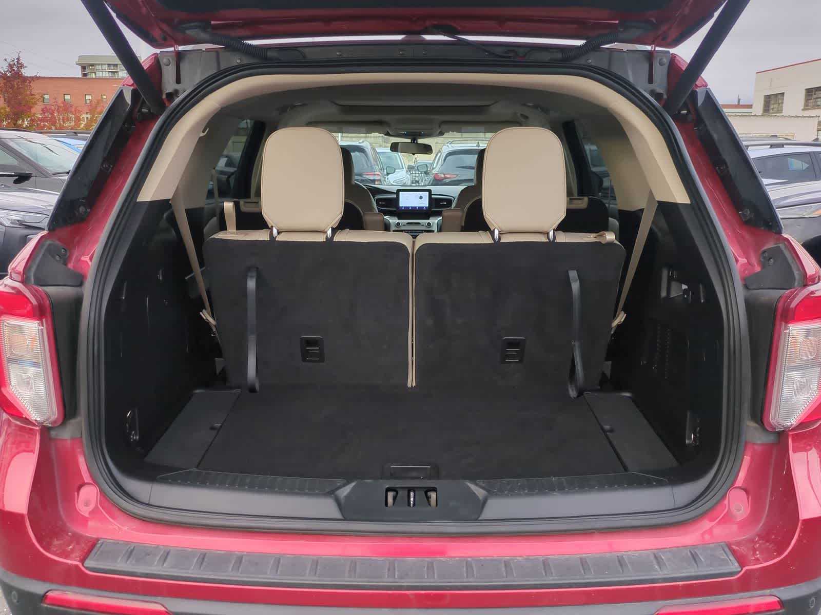 Thumbnail: 2021 Ford Explorer - 34