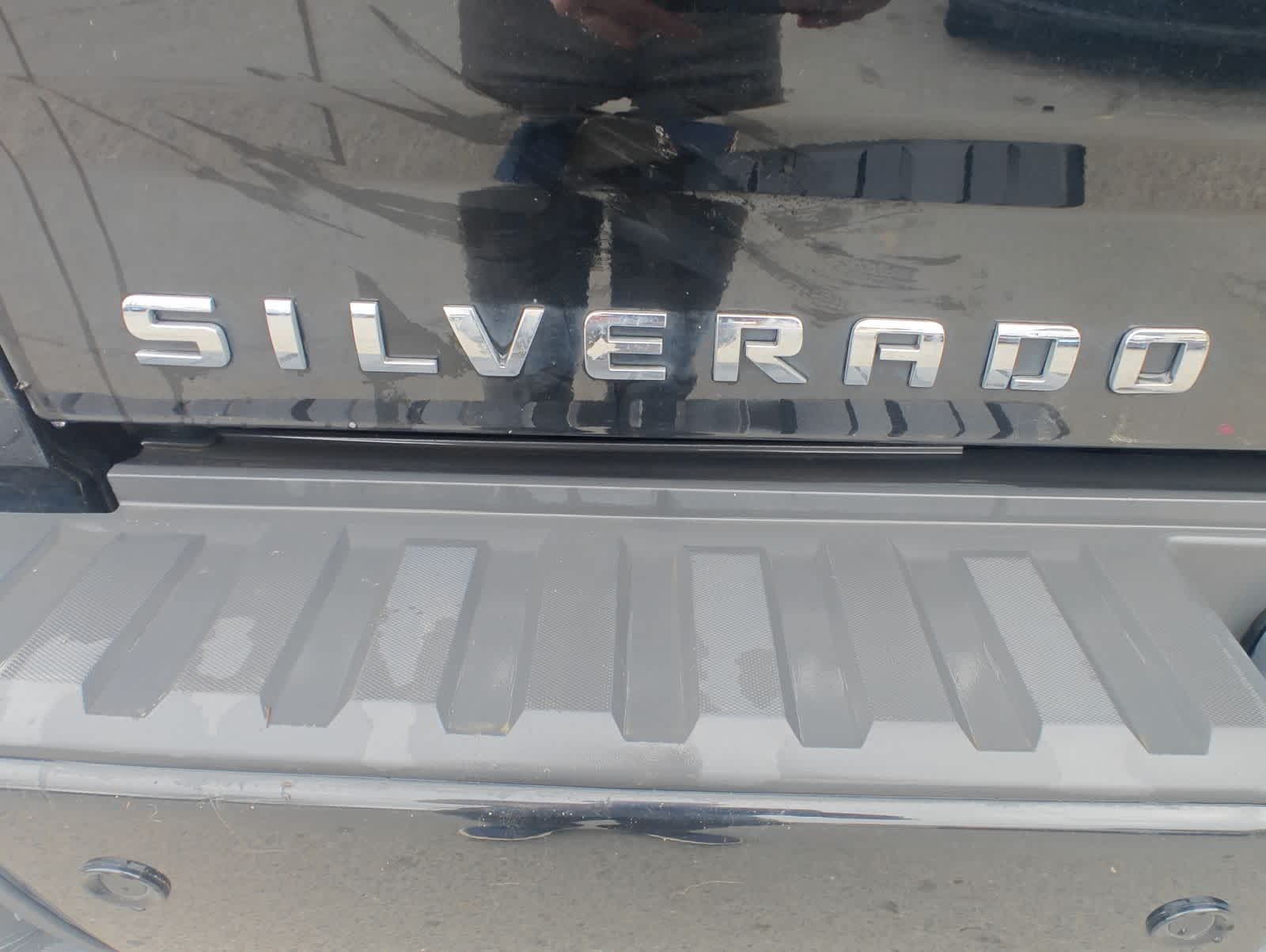 Thumbnail: 2018 Chevrolet Silverado 1500 - 13