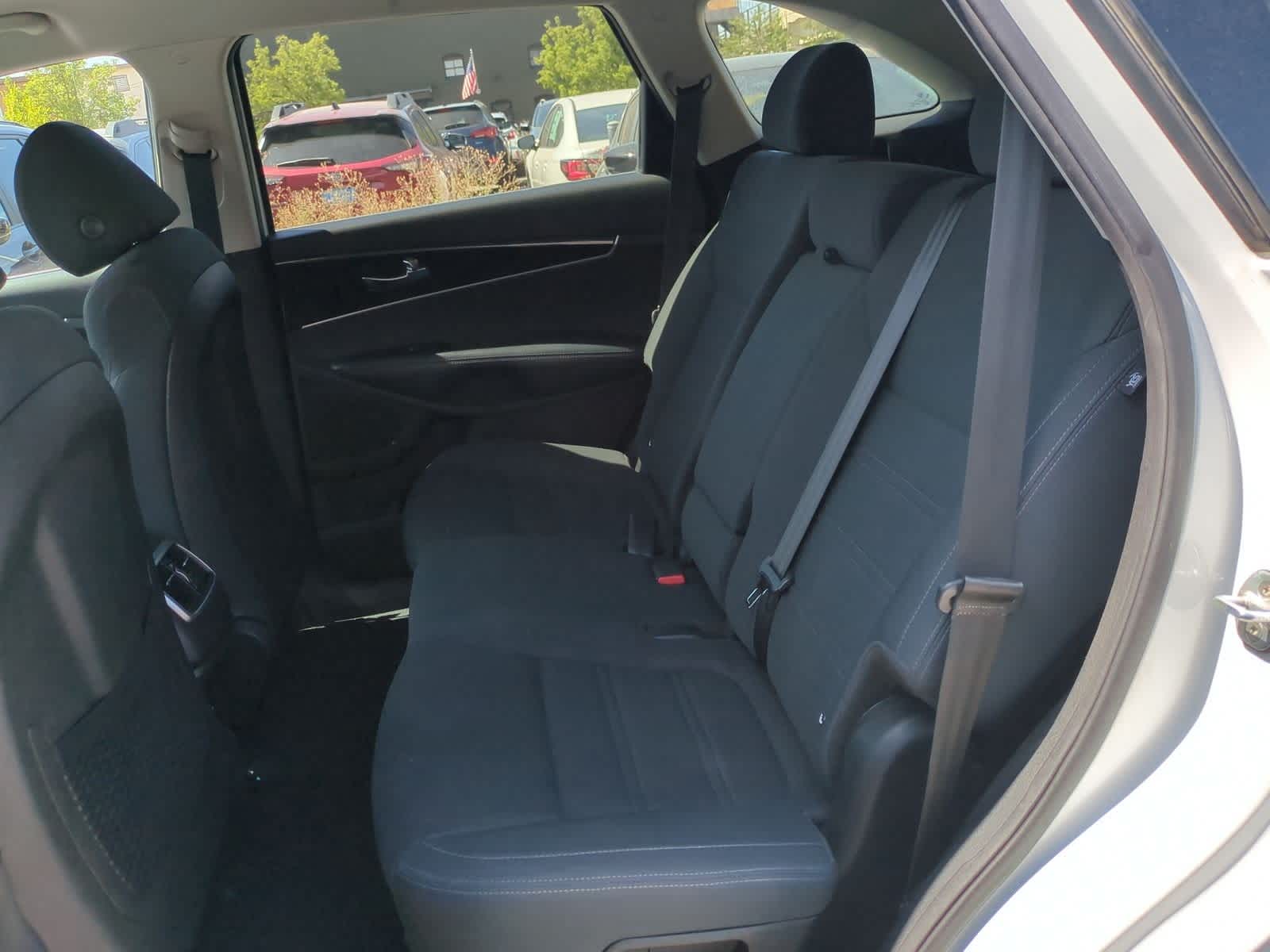 Thumbnail: 2019 Kia Sorento - 20