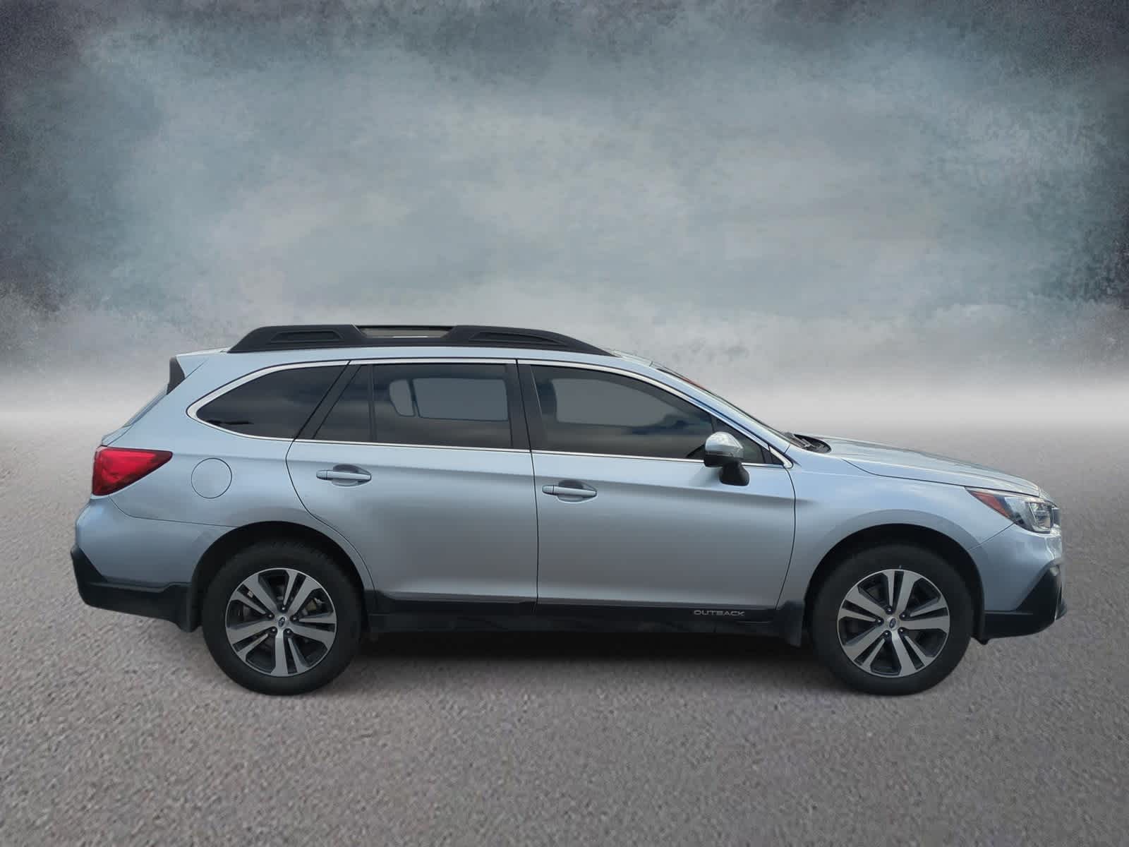 Thumbnail: 2018 Subaru Outback - 9