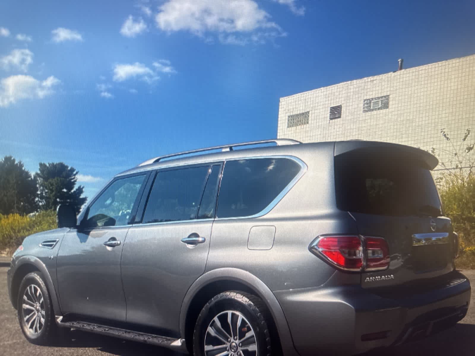 2019 Nissan Armada SL photo 2