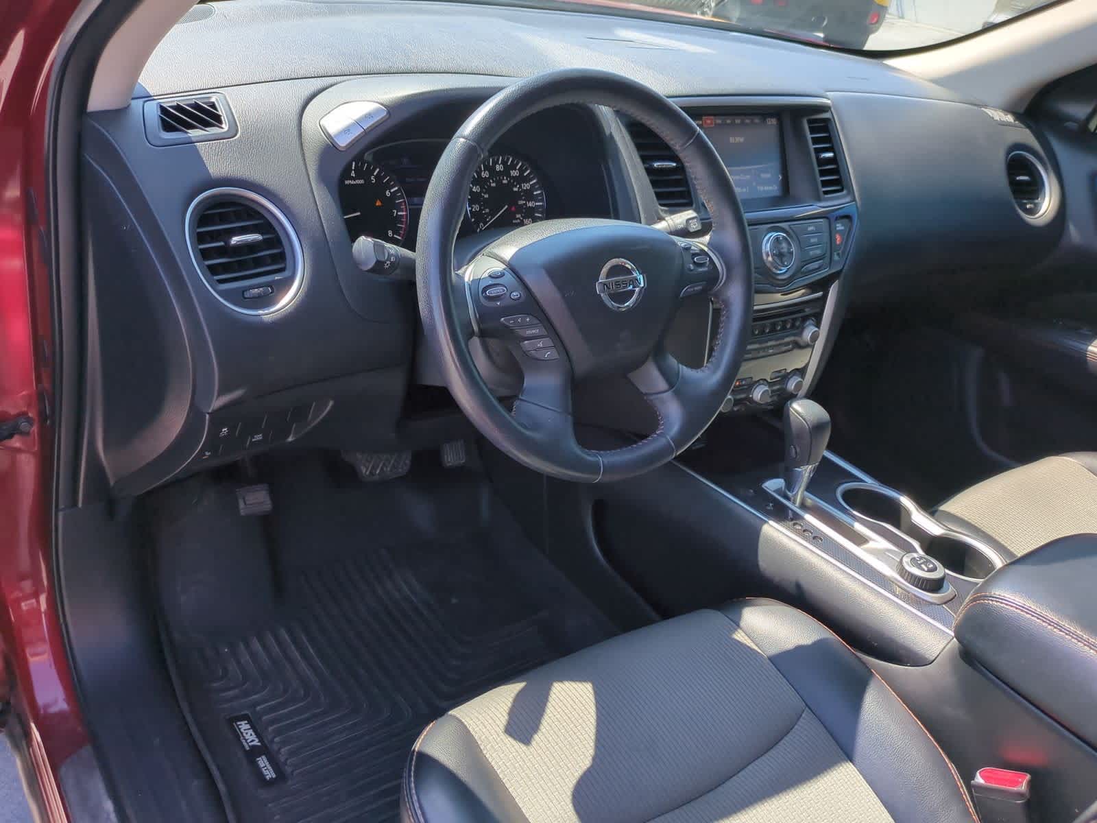 Thumbnail: 2020 Nissan Pathfinder - 10