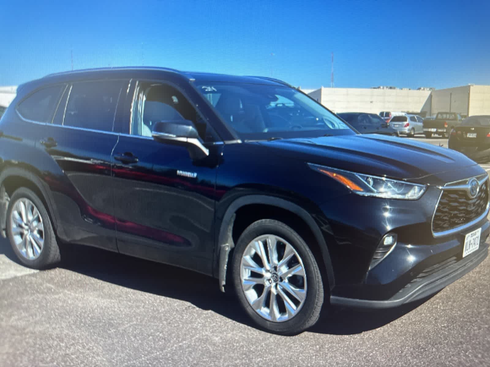 Thumbnail: 2021 Toyota Highlander - 7