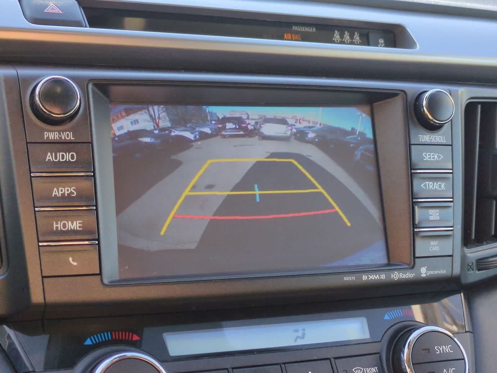 Thumbnail: 2018 Toyota RAV4 - 30