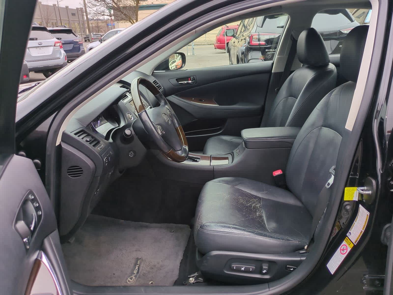 Thumbnail: 2011 Lexus ES - 17