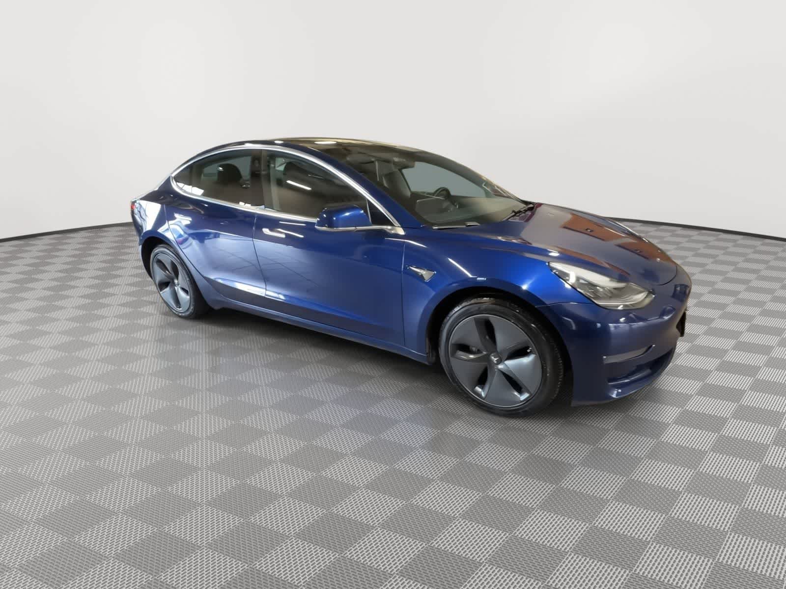 Thumbnail: 2019 Tesla Model 3 - 2