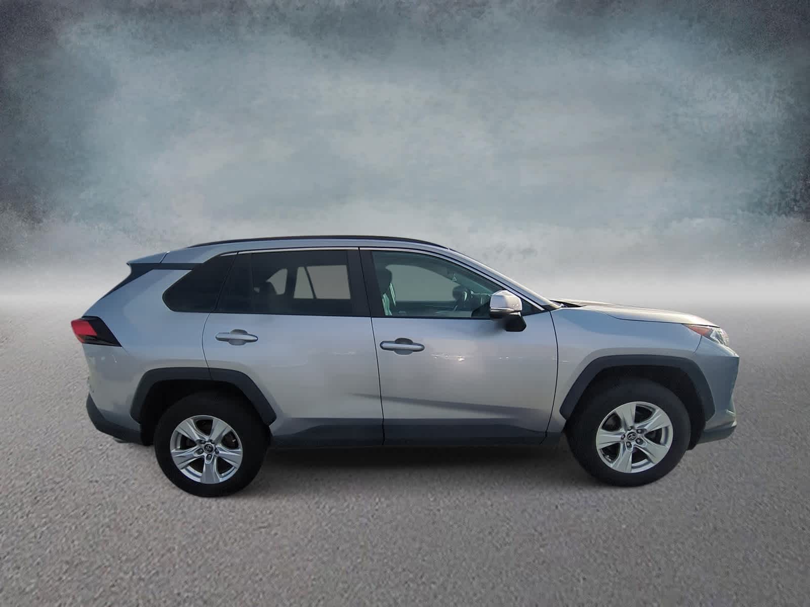 Thumbnail: 2020 Toyota RAV4 - 9