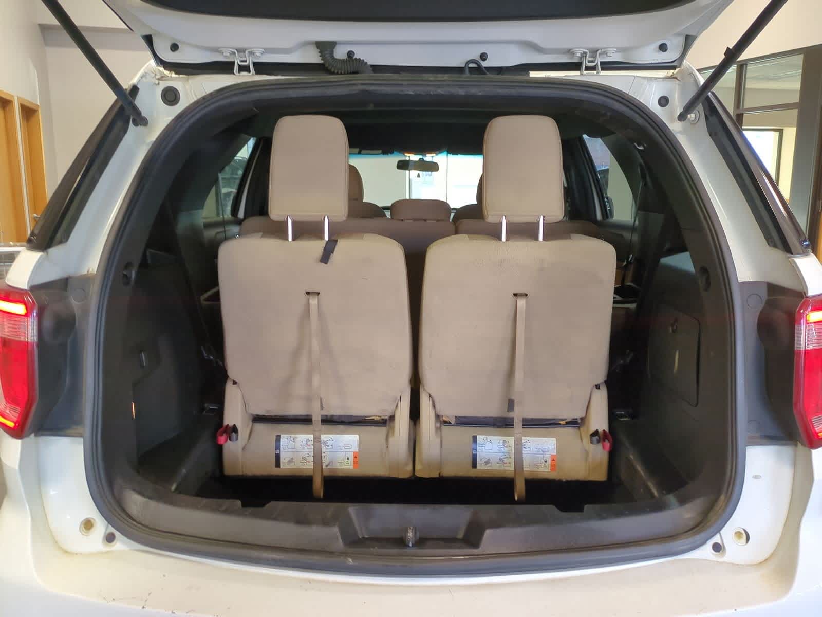 Thumbnail: 2017 Ford Explorer - 33