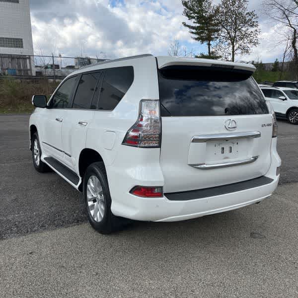 Thumbnail: 2019 Lexus GX - 6