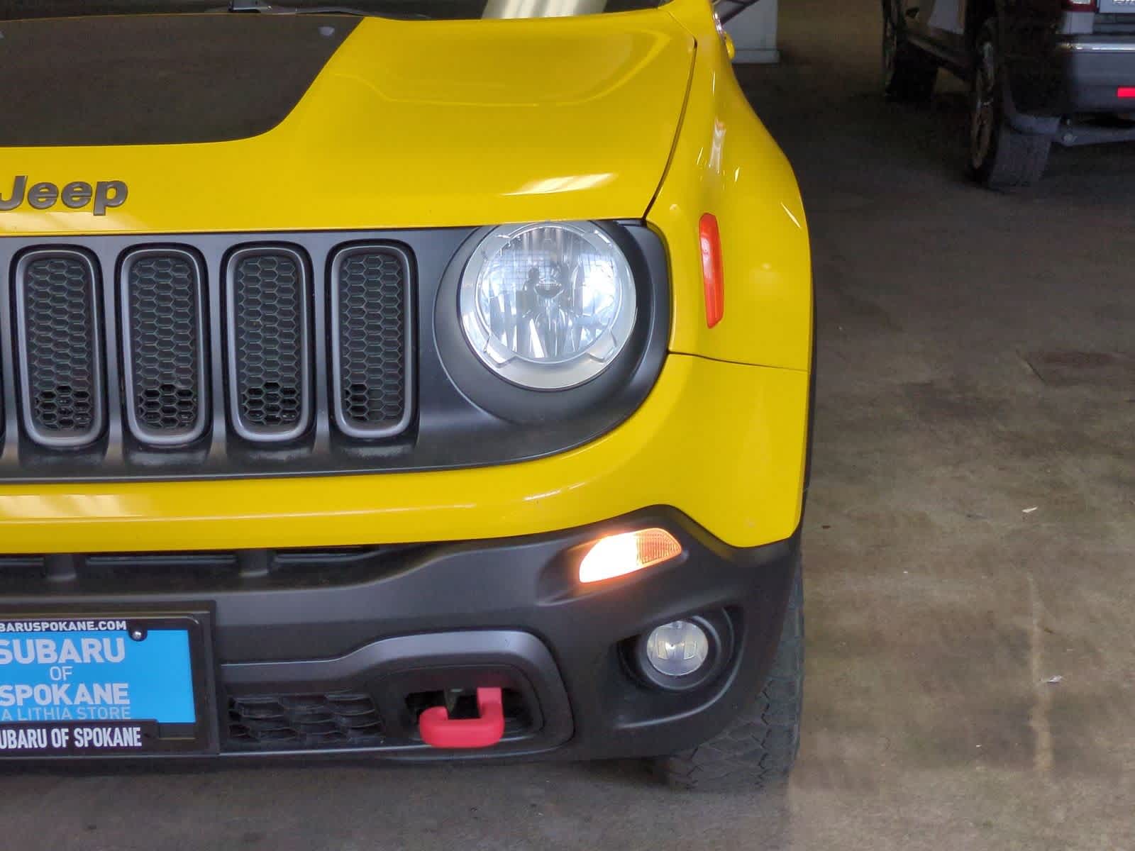 Thumbnail: 2017 Jeep Renegade - 11