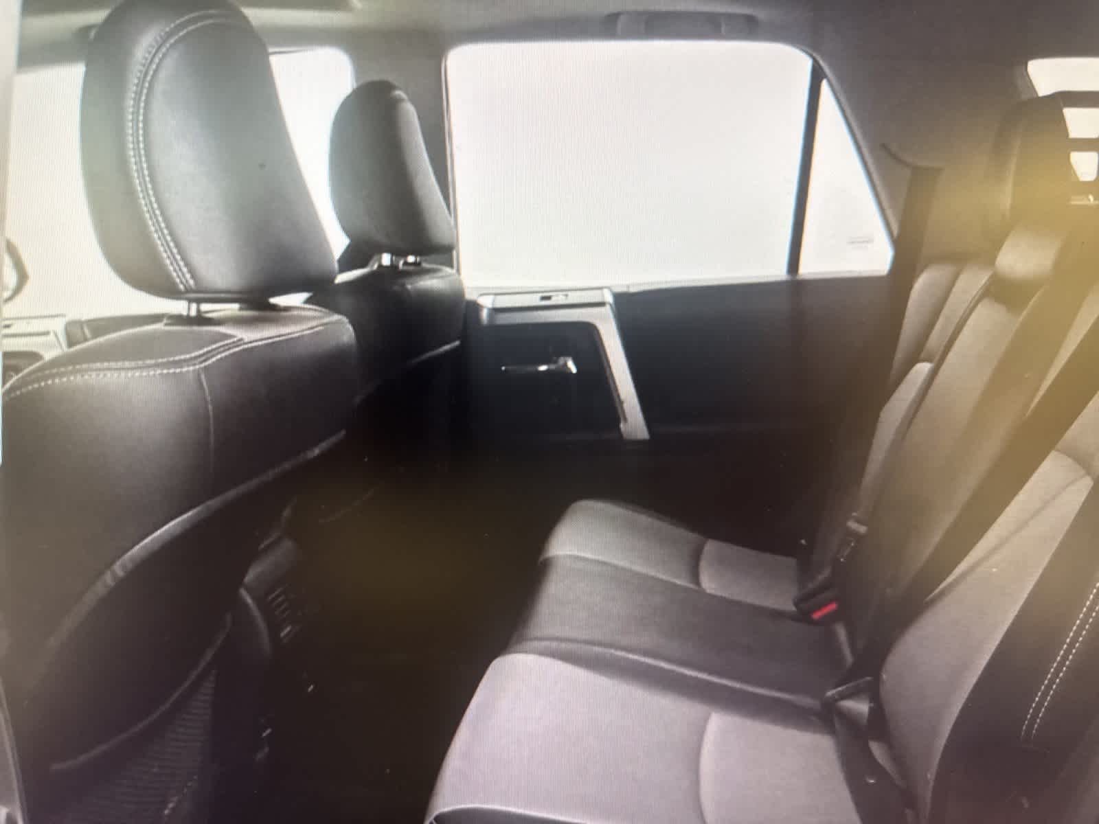 Thumbnail: 2016 Toyota 4Runner - 9