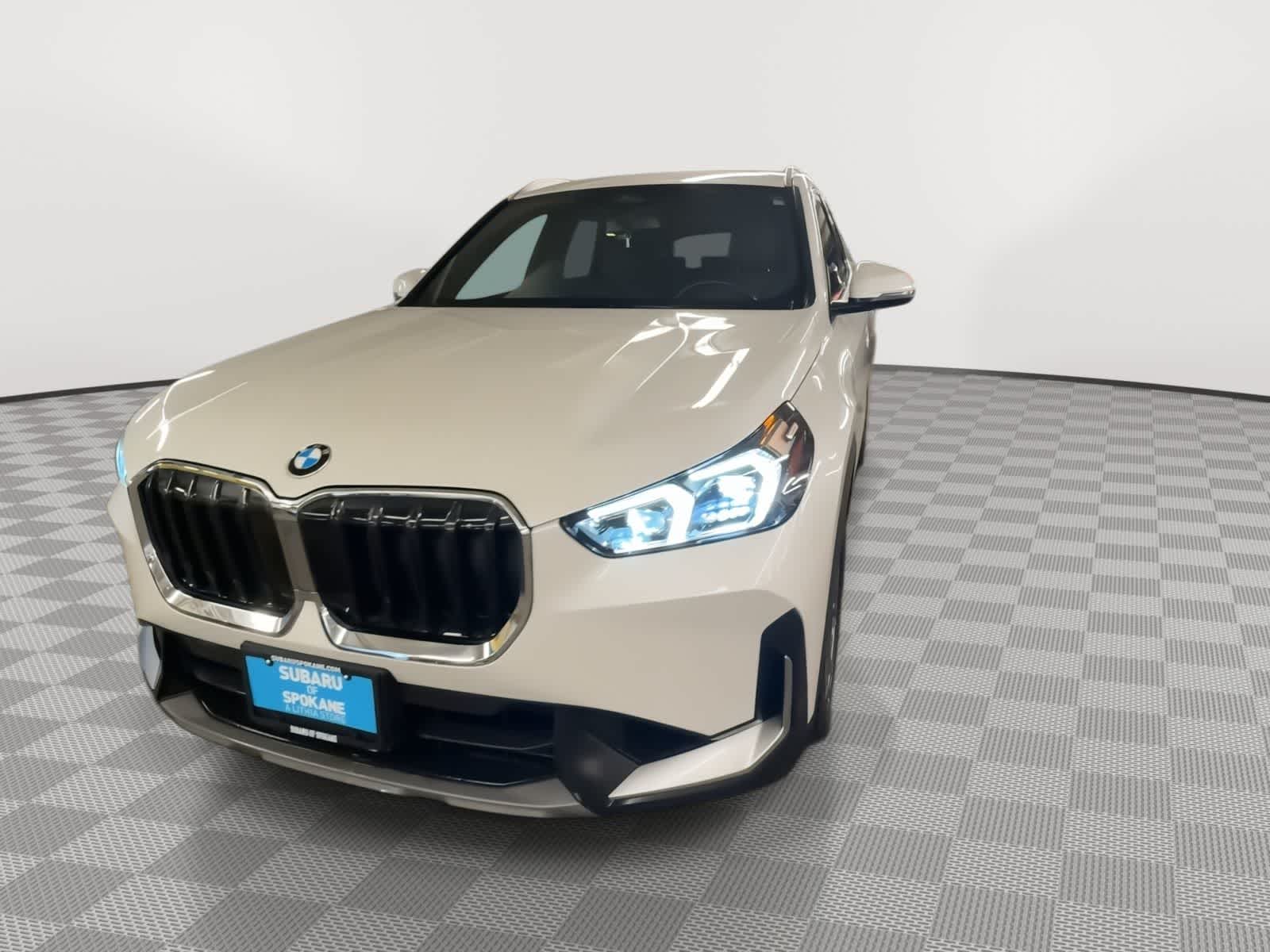 Thumbnail: 2023 BMW X1 - 3