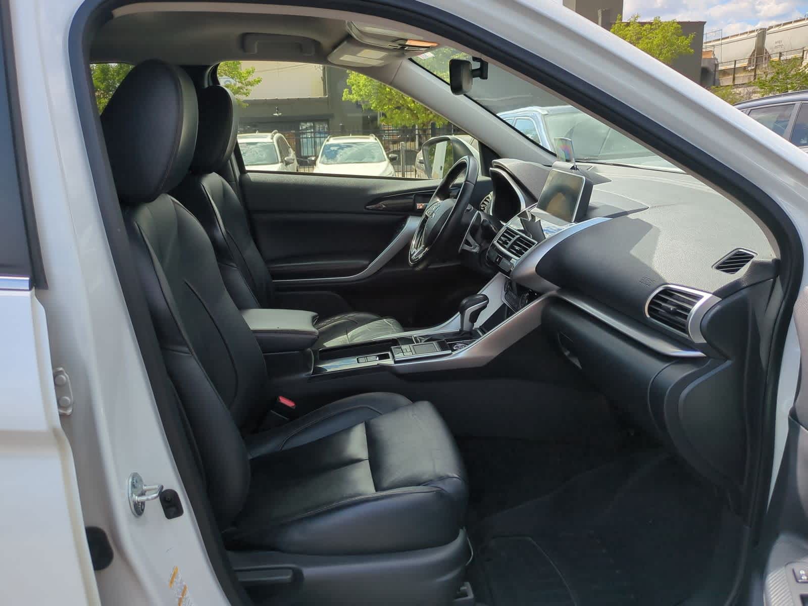 Thumbnail: 2019 Mitsubishi Eclipse Cross - 23