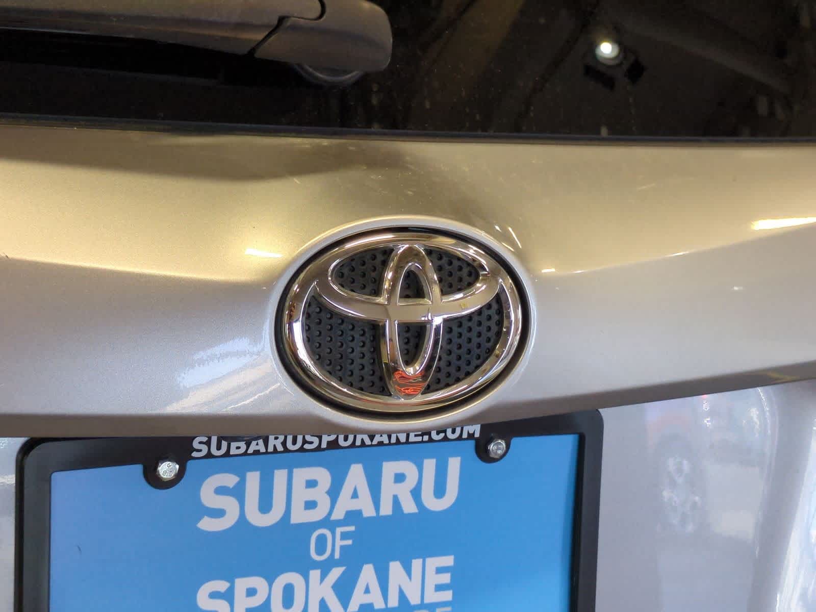 Thumbnail: 2017 Toyota RAV4 - 12